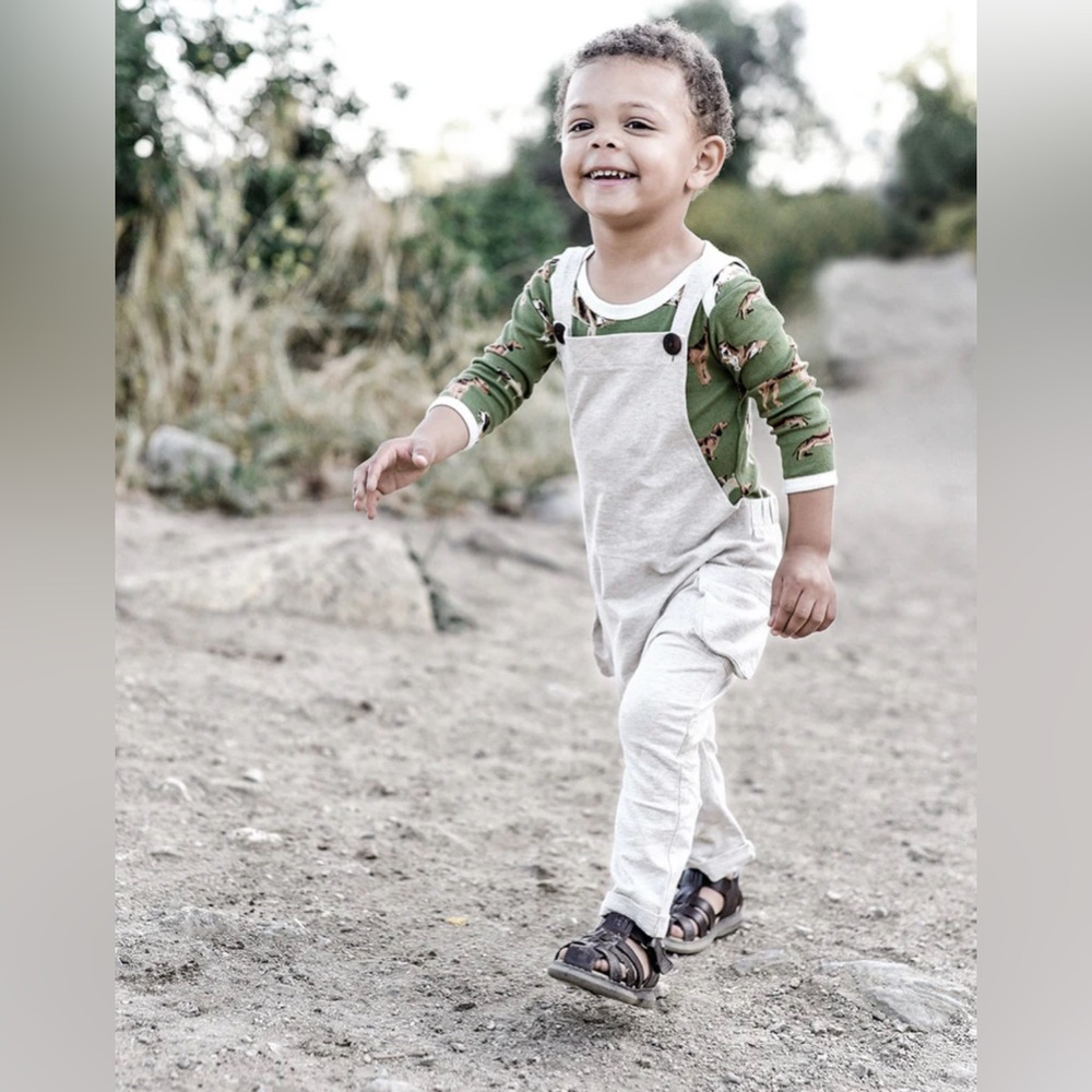 Milkbarn Unisex Cream Kids Overalls 12-18 Months